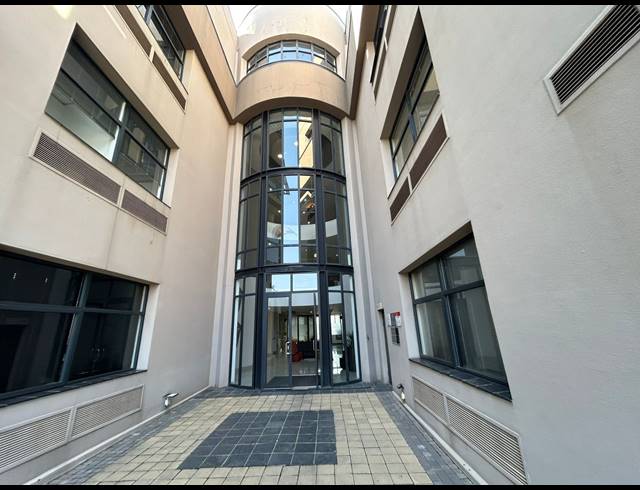 324M² OFFICE TO LET IN SANDTON CENTRAL
